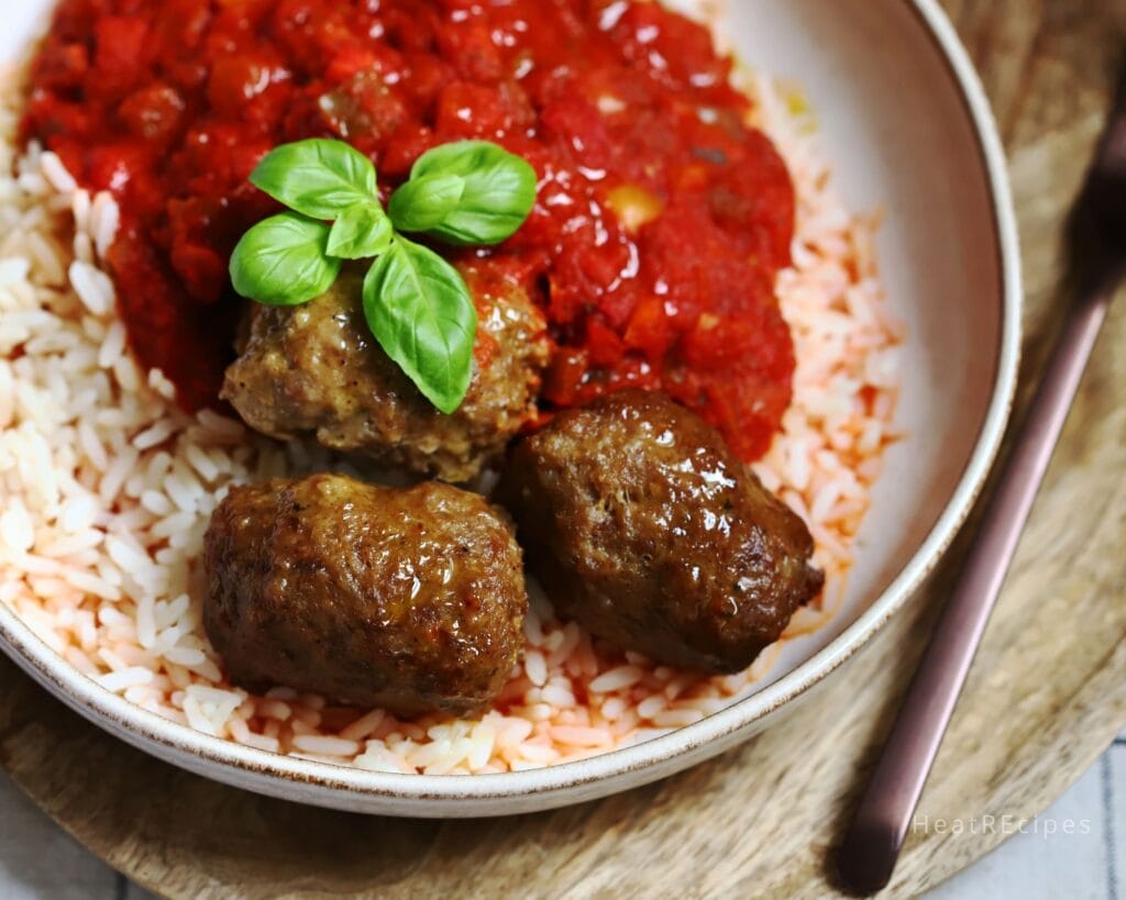 Ground beef cooked with tomato sauce  ground lamb