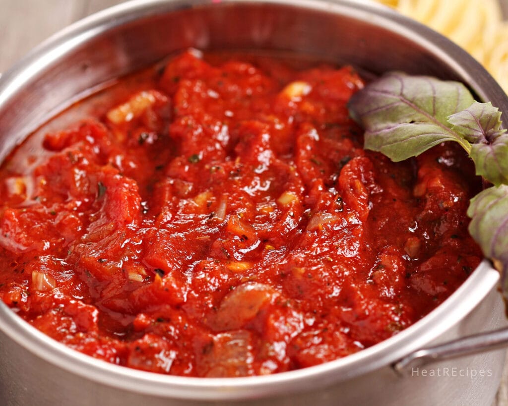 Fresh tomatoes give your sauce a vivid, genuine sweetness